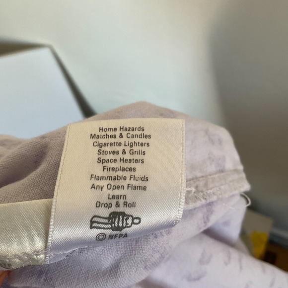 Eileen West Vtg 1991 Floral Long Sleeved Purple Lavender Cottagecore Nightgown - Picture 4 of 9